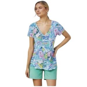 NEW Lilly Pulitzer Etta I Wish You Were Here Women’s Multi V Neck Tee Shirt XL
